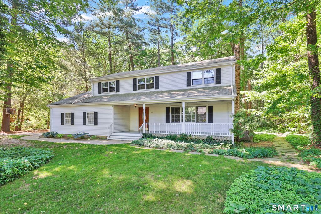 23 Berkshire Way, Simsbury, CT 06070