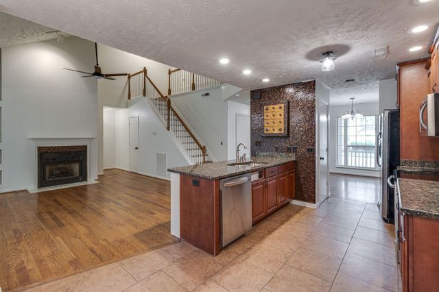 6140 Hampton Hall Way, Hermitage, TN 37076