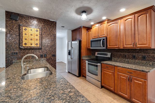 6140 Hampton Hall Way, Hermitage, TN 37076