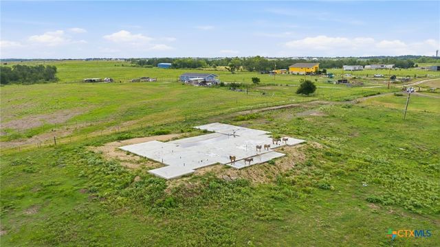 1701 County Road 466, Elgin, TX 78621