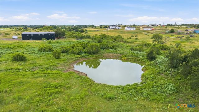 1701 County Road 466, Elgin, TX 78621