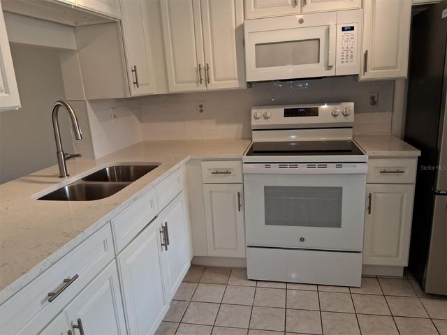 4326 SUMMERSUN DRIVE, New Port Richey, FL 34652