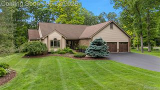 5083 Timber Cove Circle, Independence Charter Township, MI 48346