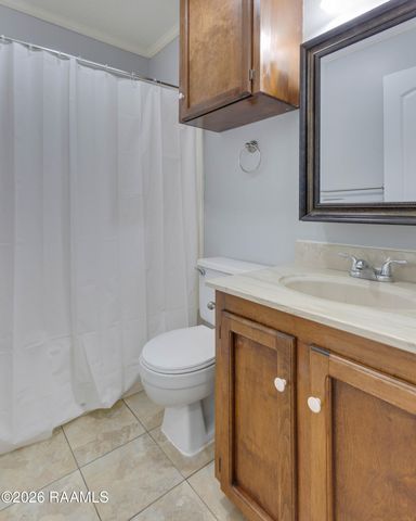 118 Village Green Drive, Youngsville, LA 70592