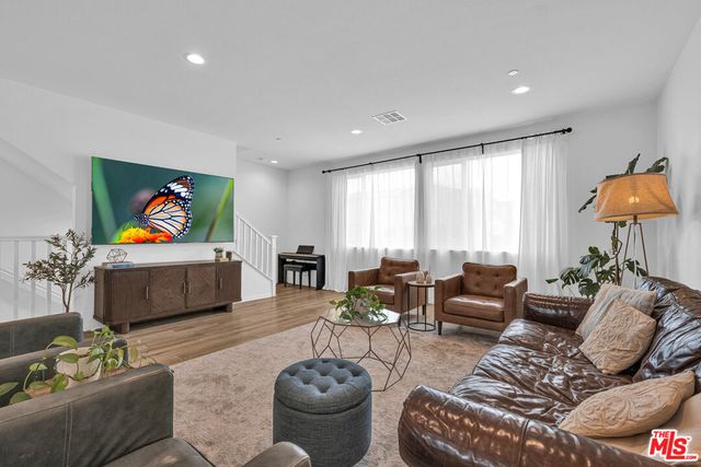 924 E 3rd Street, Santa Ana, CA 92701