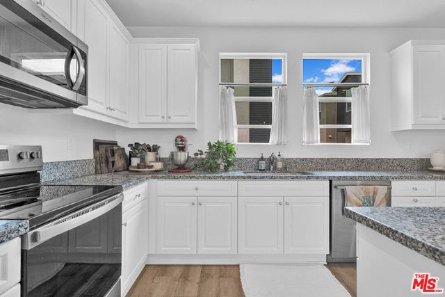 924 E 3rd Street, Santa Ana, CA 92701