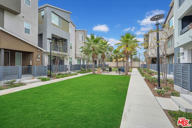 924 E 3rd Street, Santa Ana, CA 92701