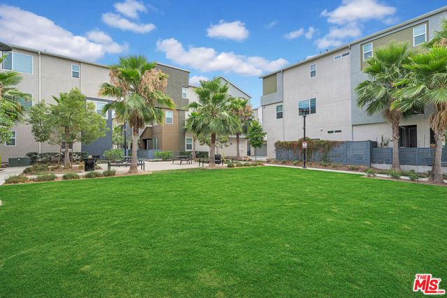 924 E 3rd Street, Santa Ana, CA 92701