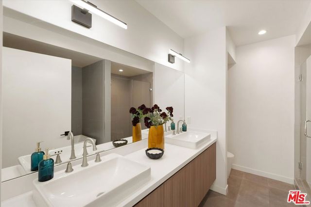 3961 Tilden Avenue 3, Culver City, CA 90232
