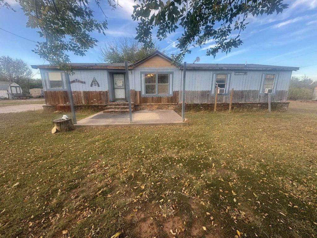119 Theresa Drive, Graham, TX 76450