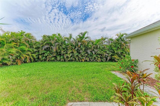 3213 45TH AVENUE E, Bradenton, FL 34203