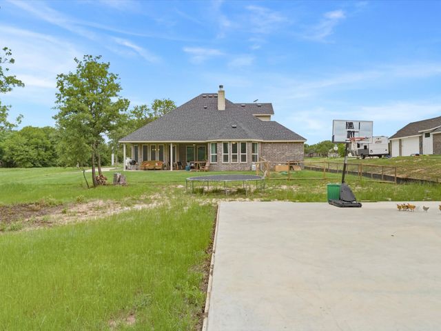 155 Rj Smith Drive, Boyd, TX 76023
