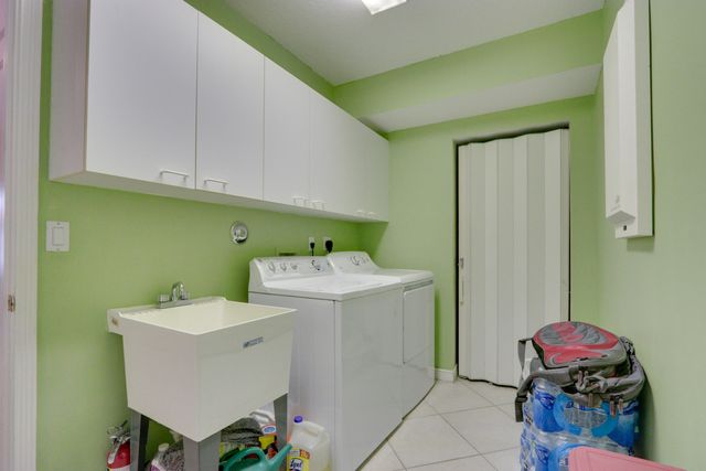 1773 Annandale Circle, Royal Palm Beach, FL 33411