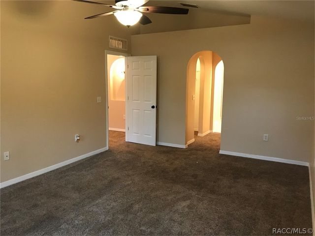 71 Corkwood Boulevard, Homosassa, FL 34446