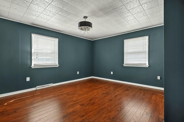 157 Spring Street, Forsyth, MO 65653