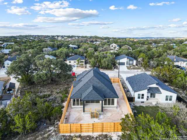 1416 Green Meadow, Spring Branch, TX 78070