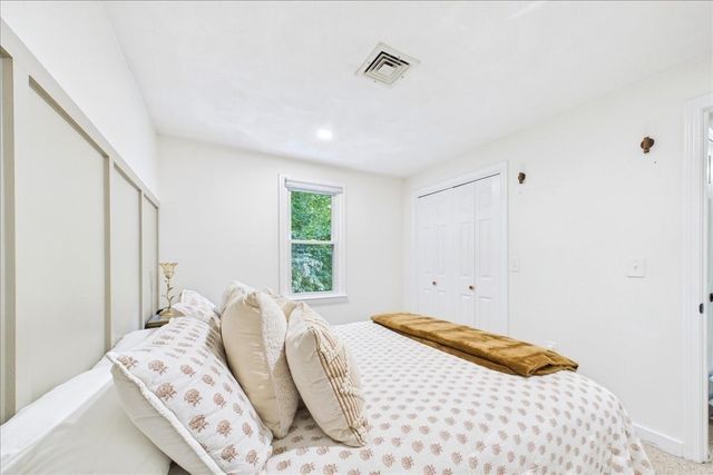 77 Briar Rd, Taunton, MA 02780