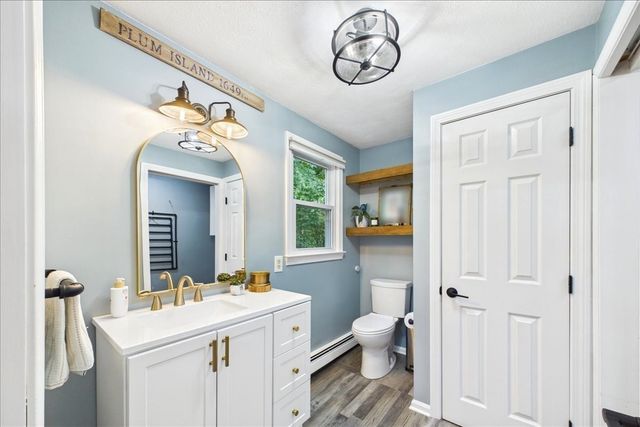 77 Briar Rd, Taunton, MA 02780