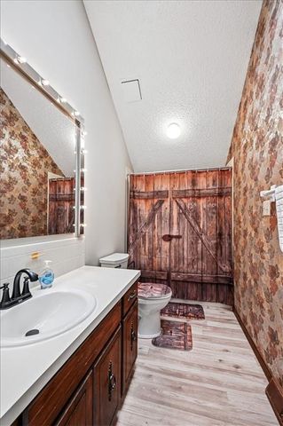 2501 Olde Creek Court, Leavenworth, KS 66048