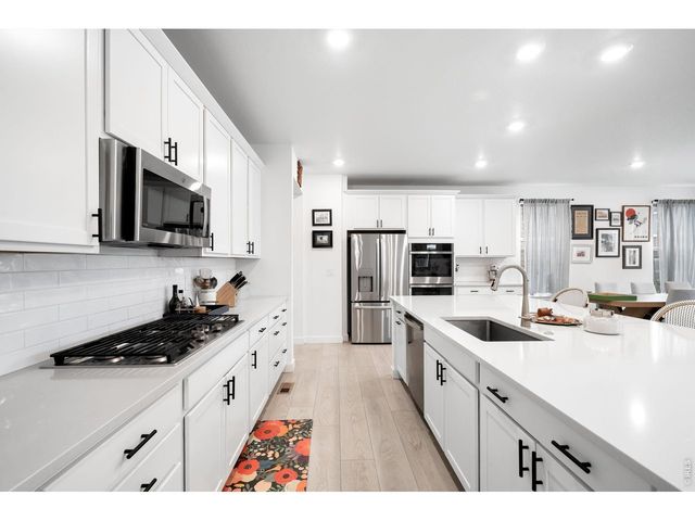 1928 Marlowe Cir E, Erie, CO 80516