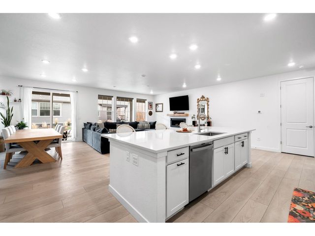 1928 Marlowe Cir E, Erie, CO 80516