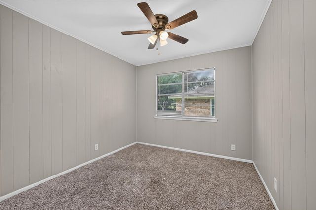 208 D Street, Whitesboro, TX 76273