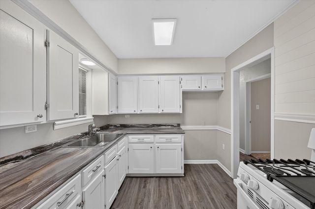 208 D Street, Whitesboro, TX 76273