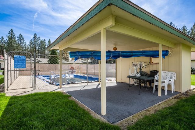 7506 W Johannsen Ln, Spokane, WA 99026