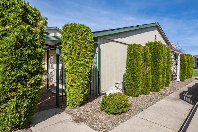 7506 W Johannsen Ln, Spokane, WA 99026