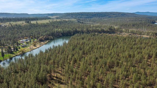 7506 W Johannsen Ln, Spokane, WA 99026
