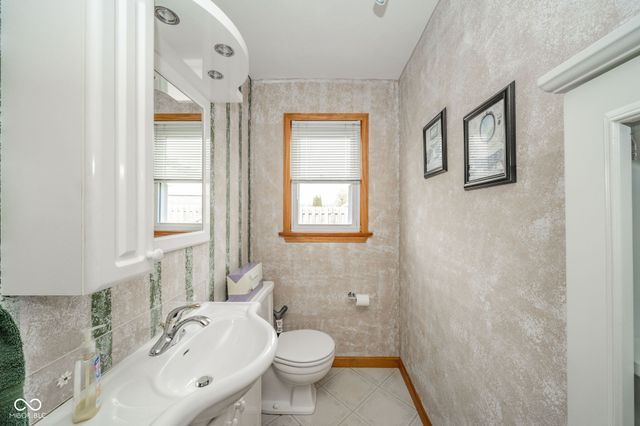 235 Pick Avenue, Chesterfield, IN 46017