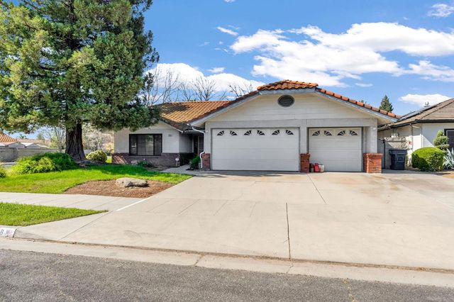 908 Suburban Avenue, Madera, CA 93637