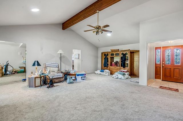 908 Suburban Avenue, Madera, CA 93637