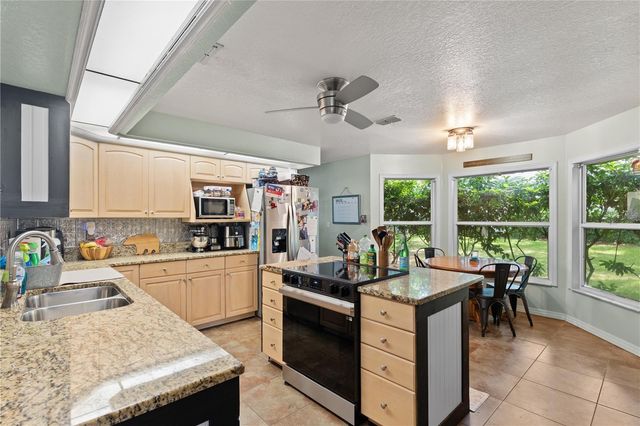 2121 WILDWOOD LN, Auburndale, FL 33823