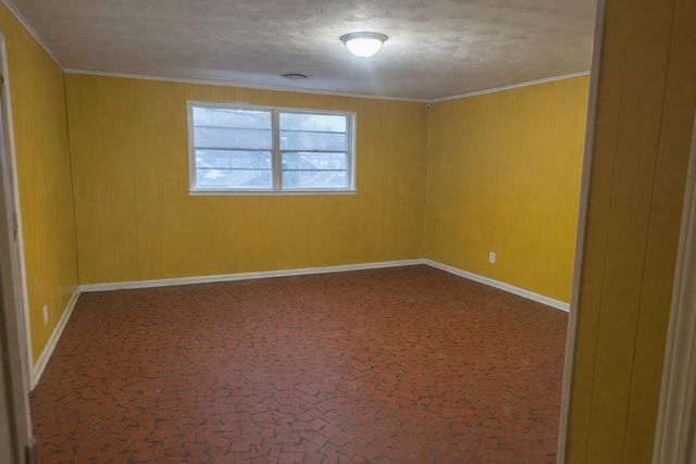 2884 SPRING HILL DR, Memphis, TN 38127