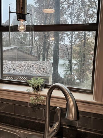 174 LEIF CV, Memphis, TN 38018