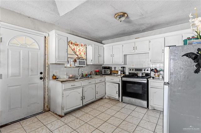 523 Mar Circle, Alamo, TX 78516