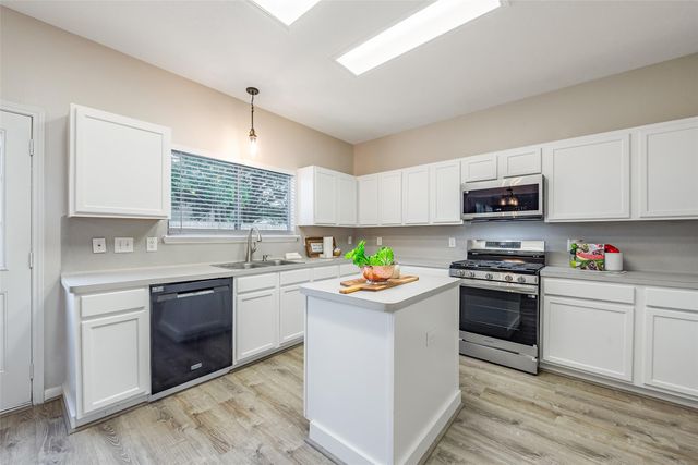 5115 Cherrywood Court, League City, TX 77573