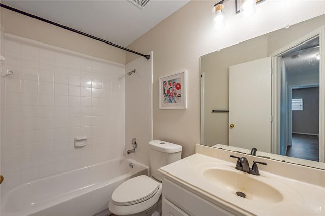 5115 Cherrywood Court, League City, TX 77573