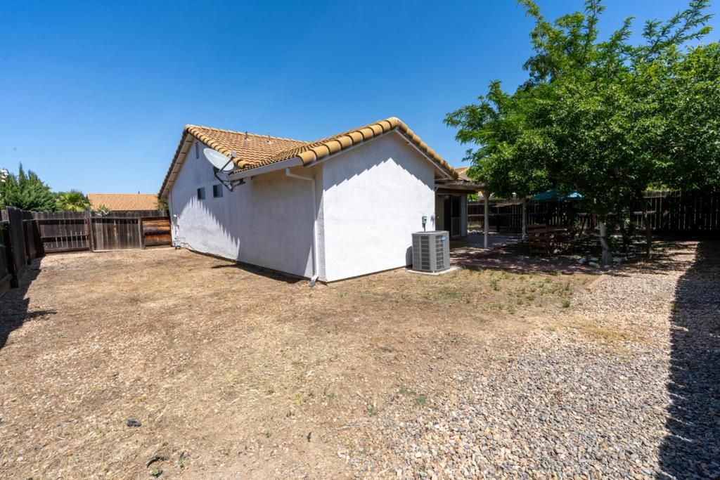 Image 32 of property listing at 1351 Chukar Street, Los Banos, CA 93635