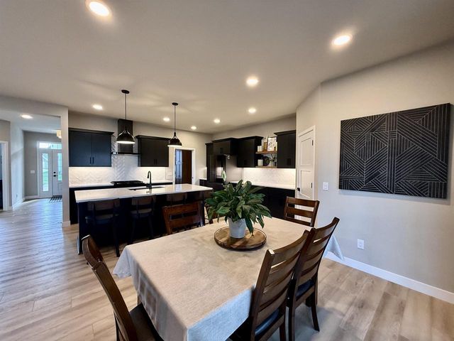 6518 Prairie Wood Drive, Mcfarland, WI 53558