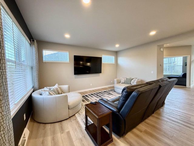 6518 Prairie Wood Drive, Mcfarland, WI 53558