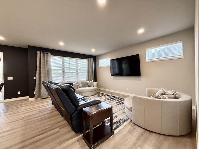 6518 Prairie Wood Drive, Mcfarland, WI 53558