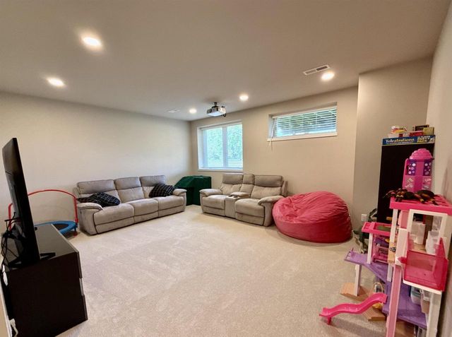 6518 Prairie Wood Drive, Mcfarland, WI 53558