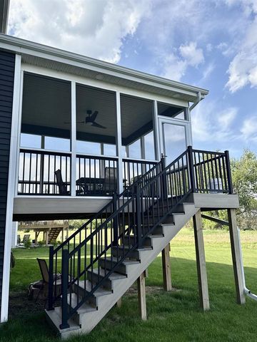 6518 Prairie Wood Drive, Mcfarland, WI 53558