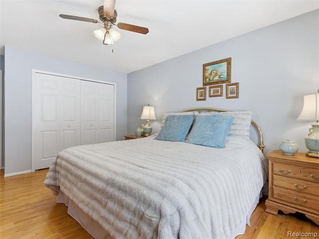 15850 Valerie Drive, Macomb, MI 48044