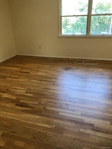 124 Sylvan Avenue, Miller Place, NY 11764