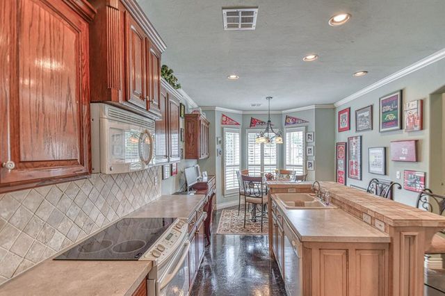 3121 Saint Clair Drive, Norman, OK 73072