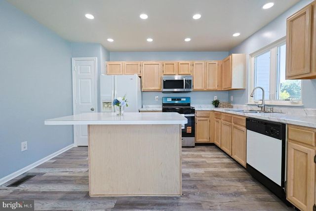 312 WREN CT, Newark, DE 19702