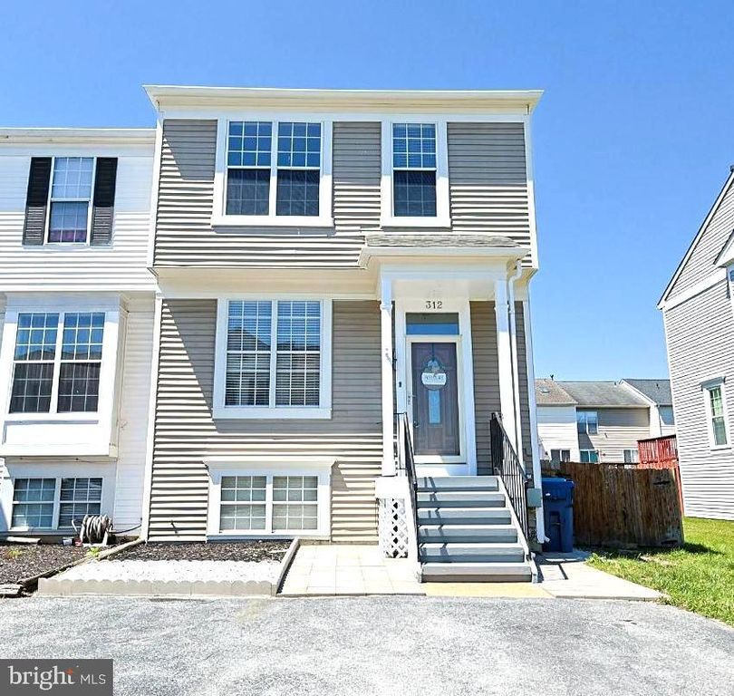 312 WREN CT, Newark, DE 19702